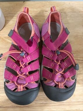 Keen Kids Pink and Coral Closed-Toe Water Shoes